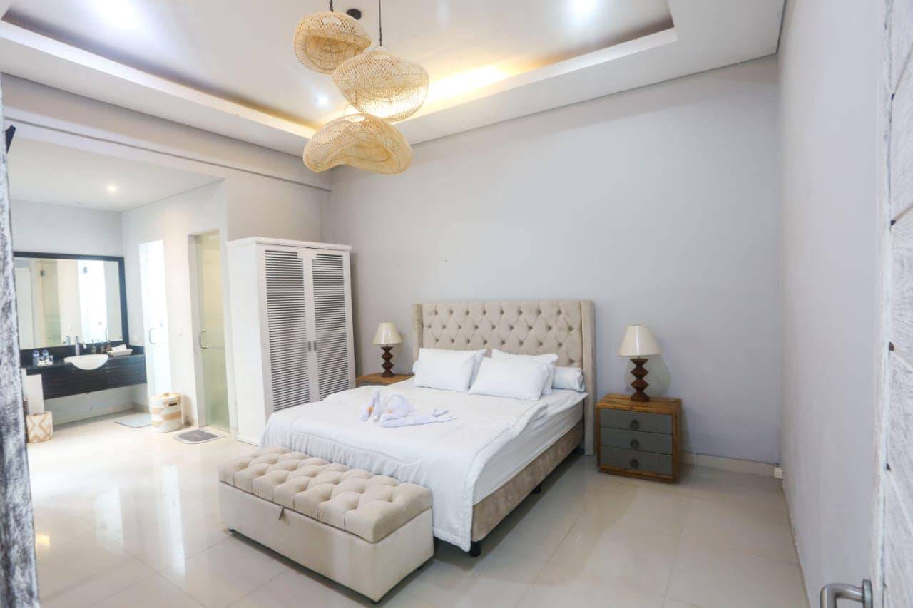 Villa image 1