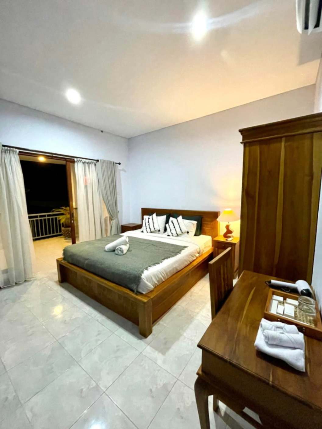 Villa image 1