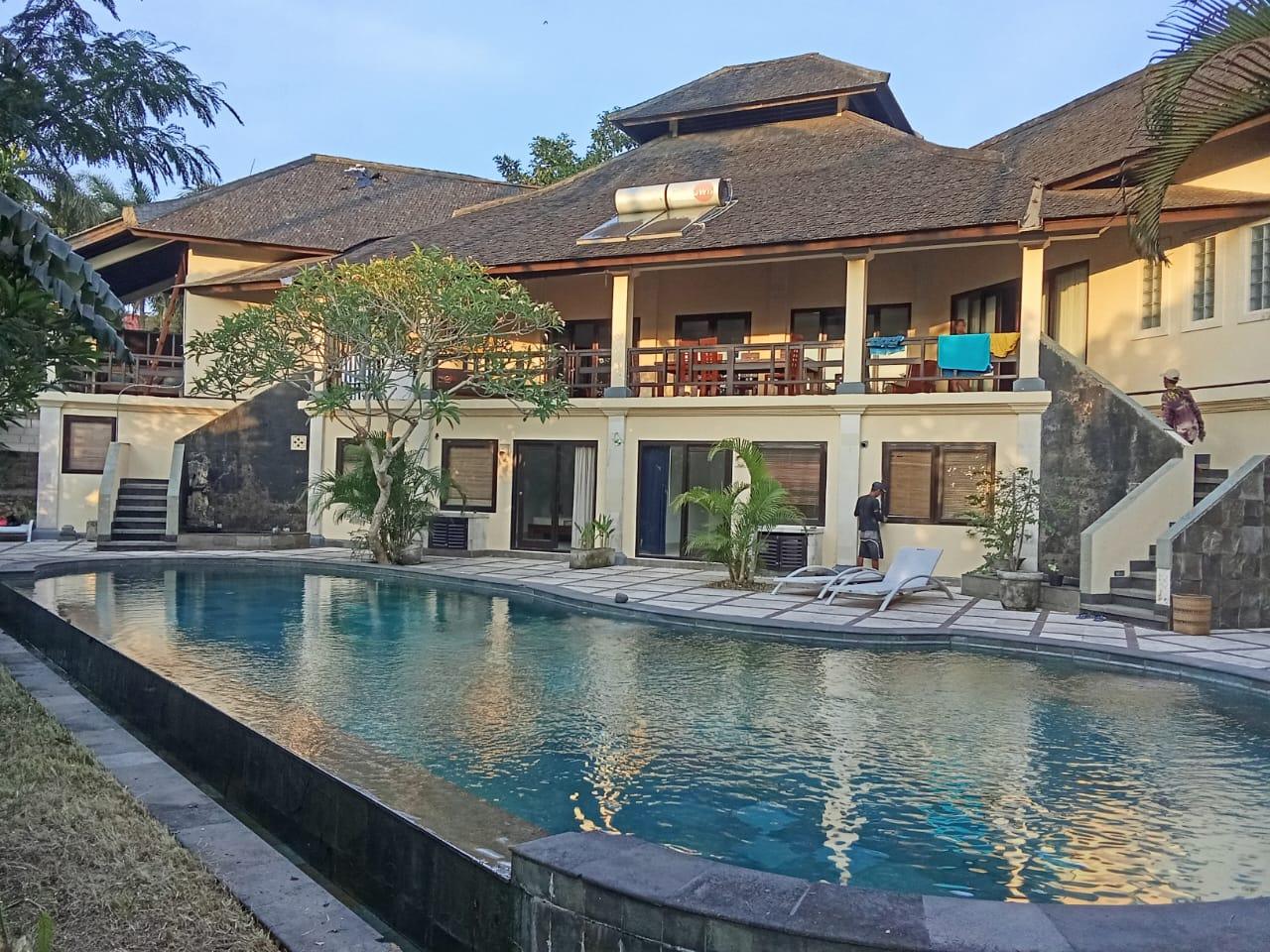 Villa image 1