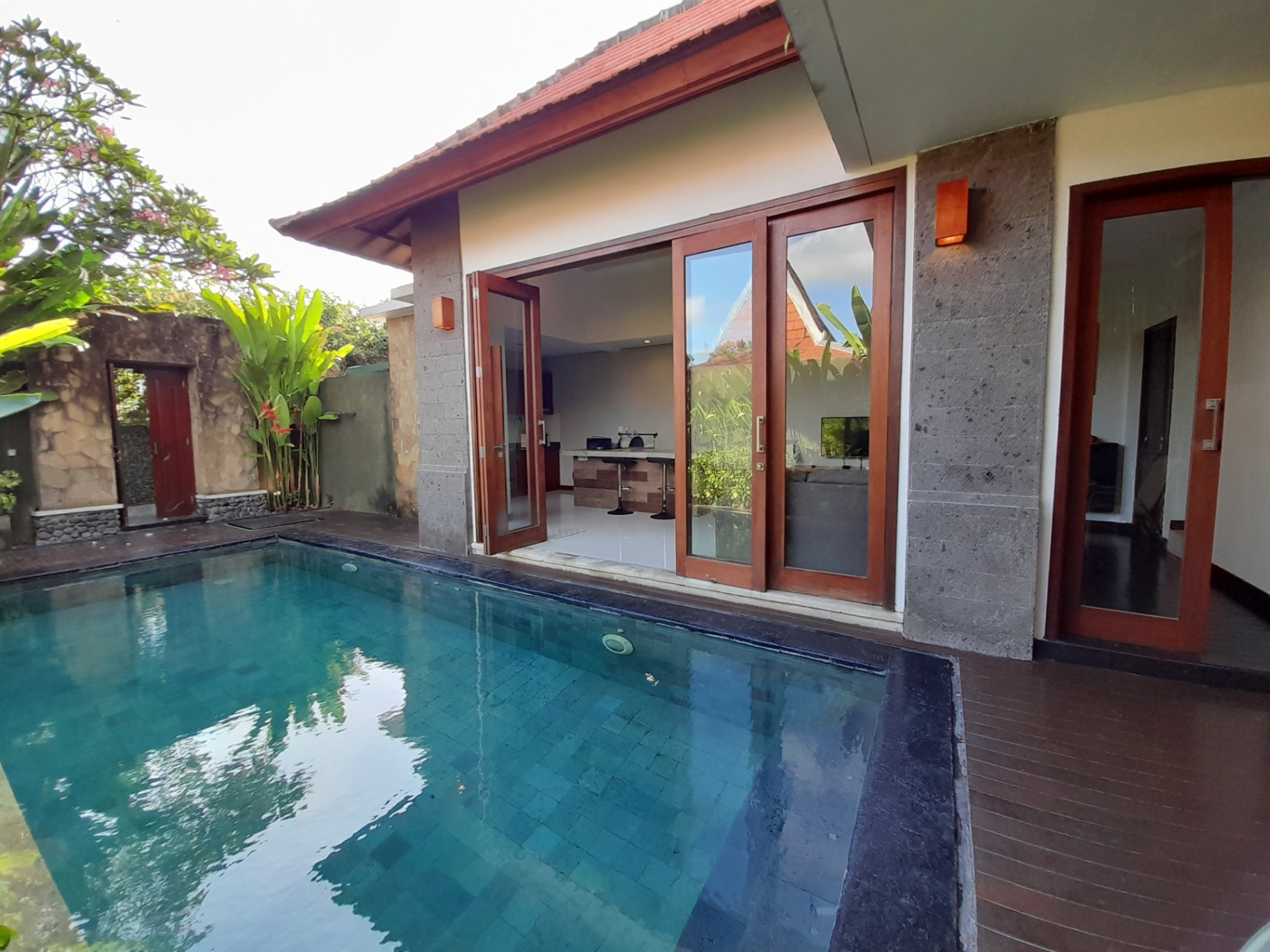 Villa image 3