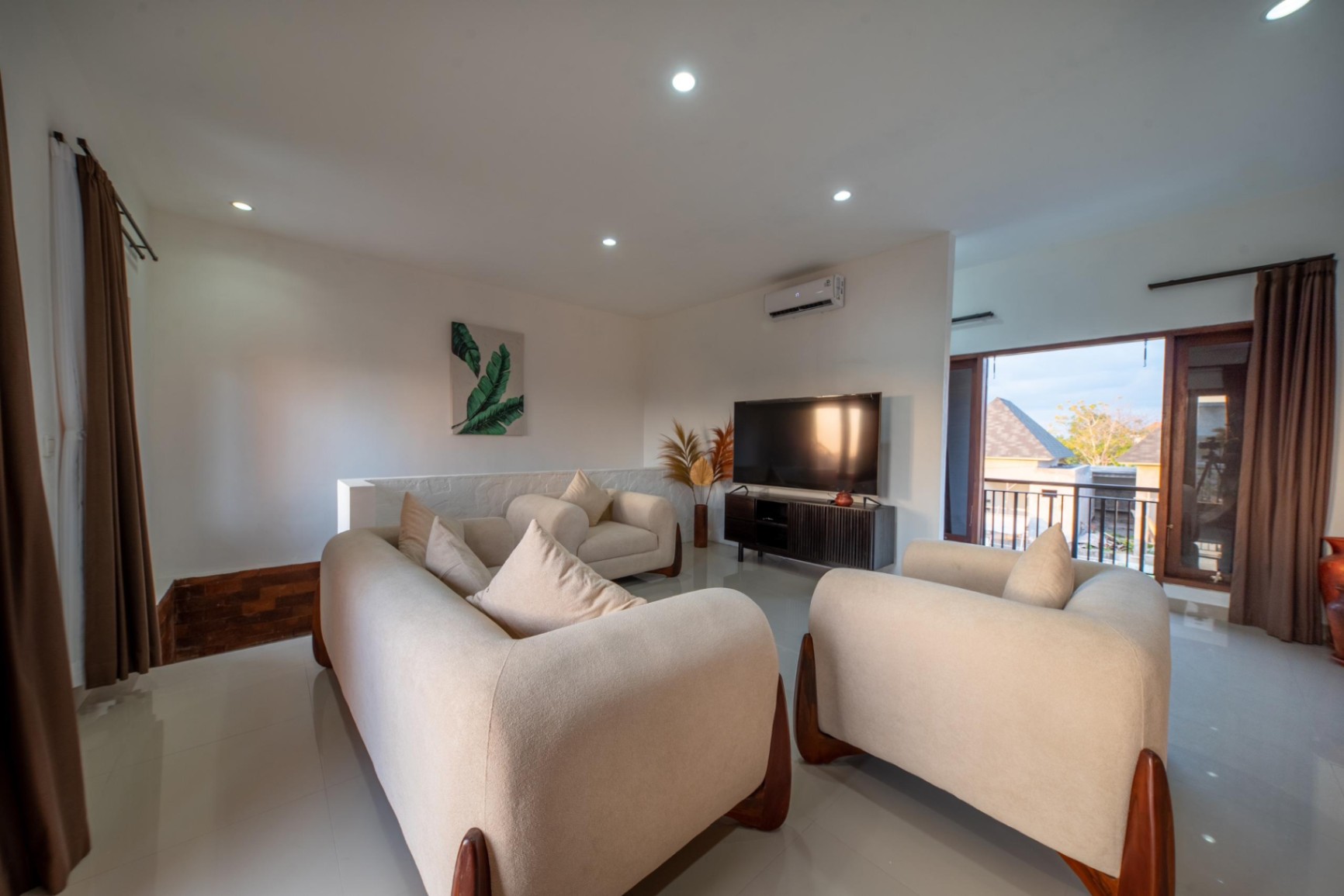Villa image 3