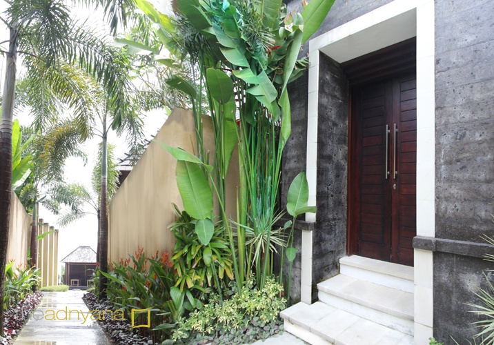 Villa image 1