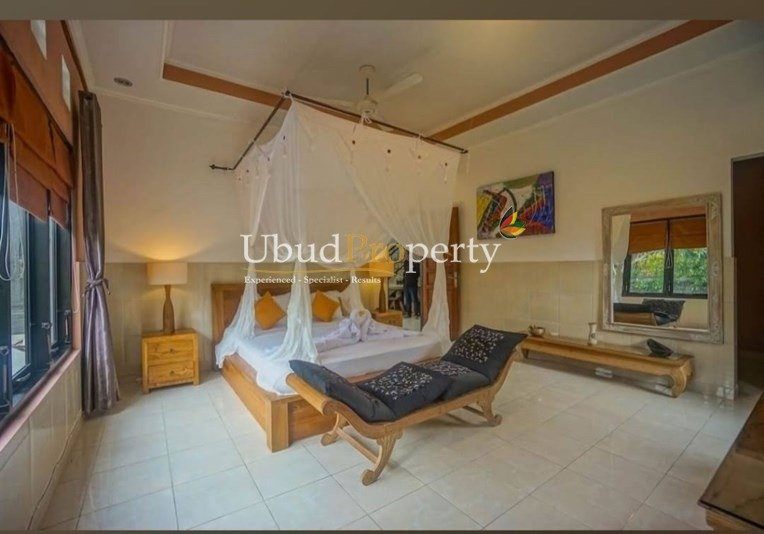 Villa image 1