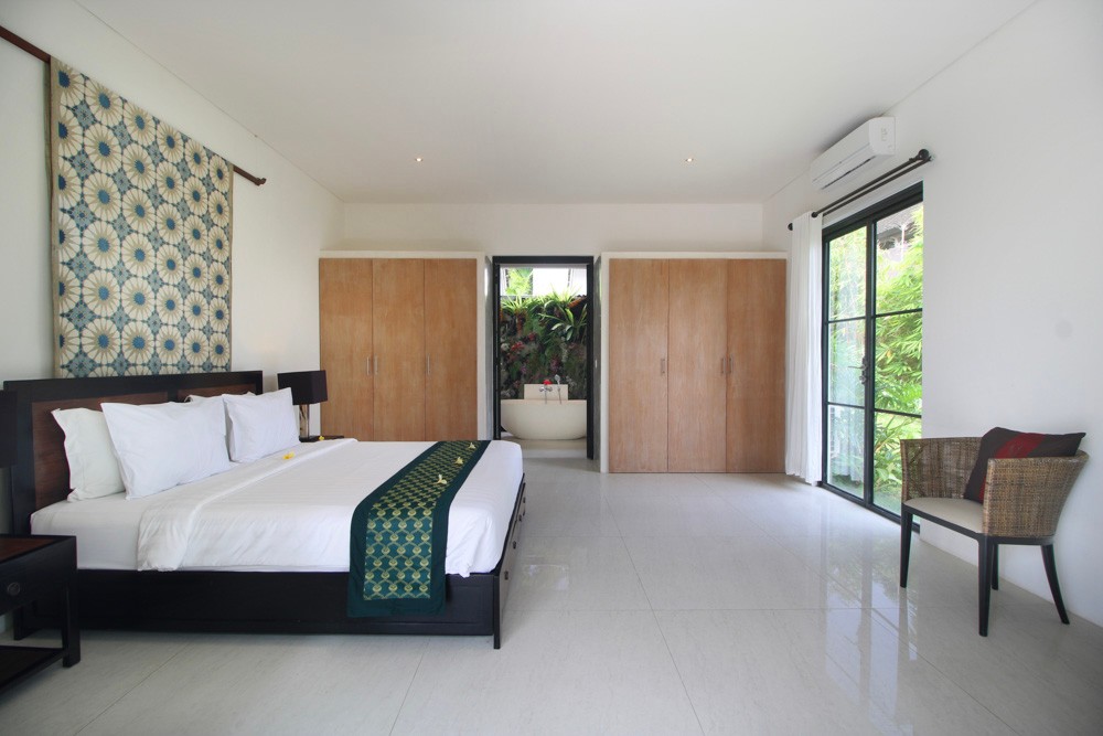Villa image 3