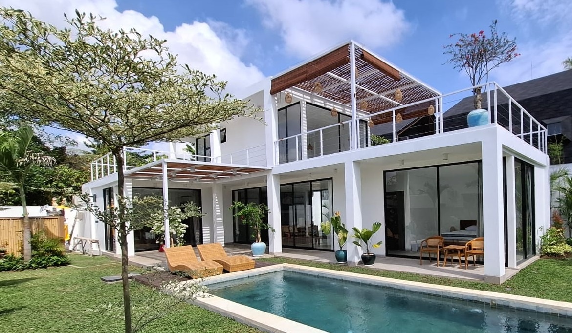 Villa image 1