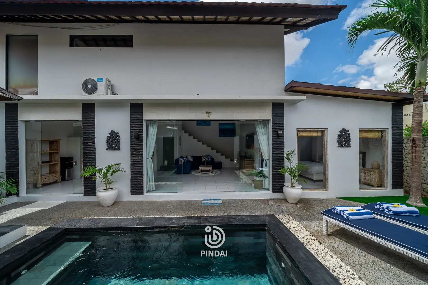  AVAILABLE MAY 12 / 2Bedroom ,Totally enclosed,Pool, Workspace  in JIMBARAN 