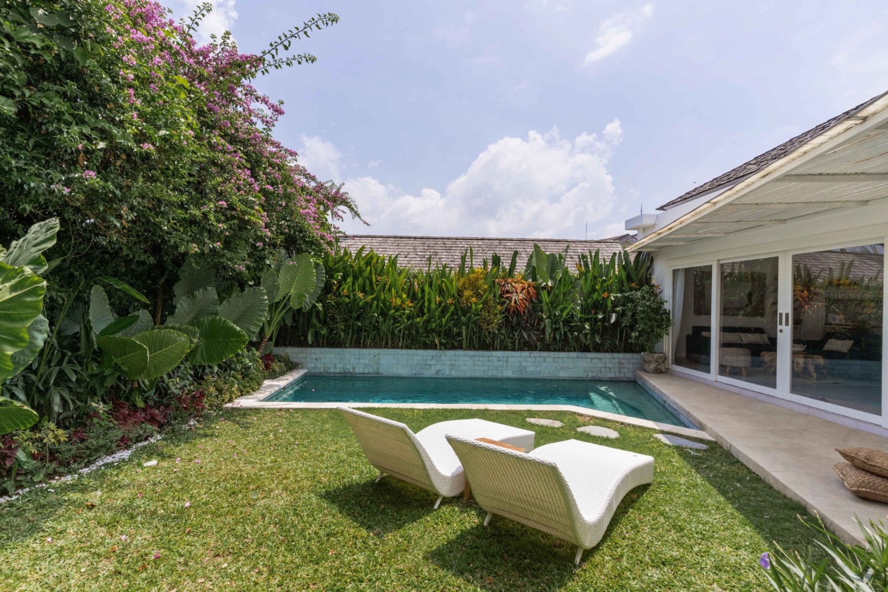 Villa image 2