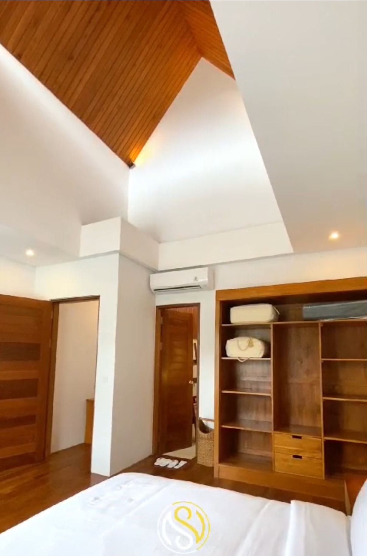 Villa image 5