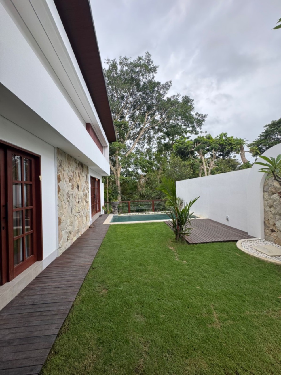 Villa image 1