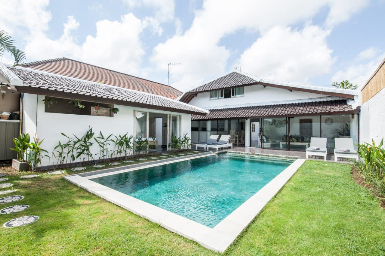Villa image 1