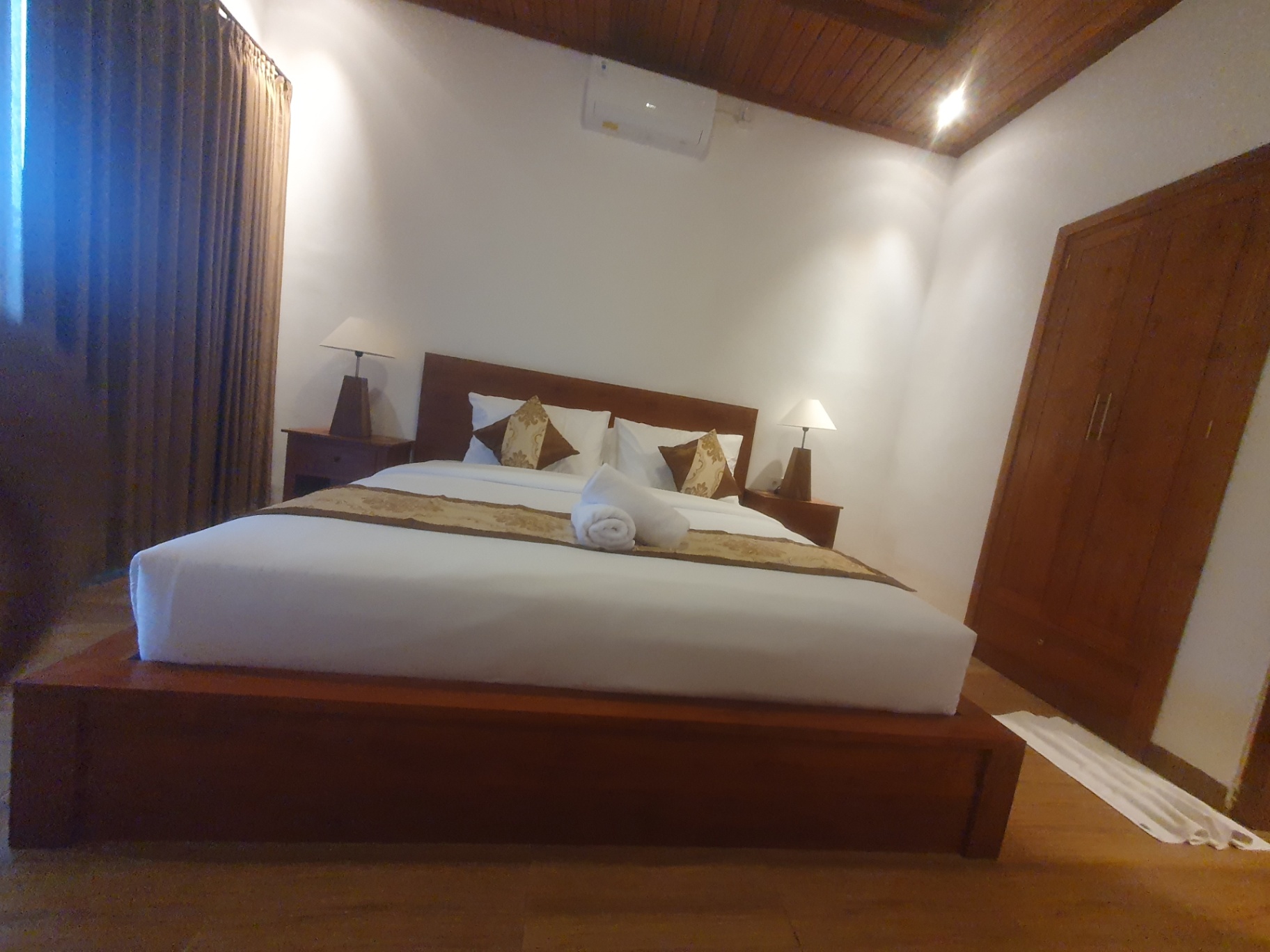 Villa image 1