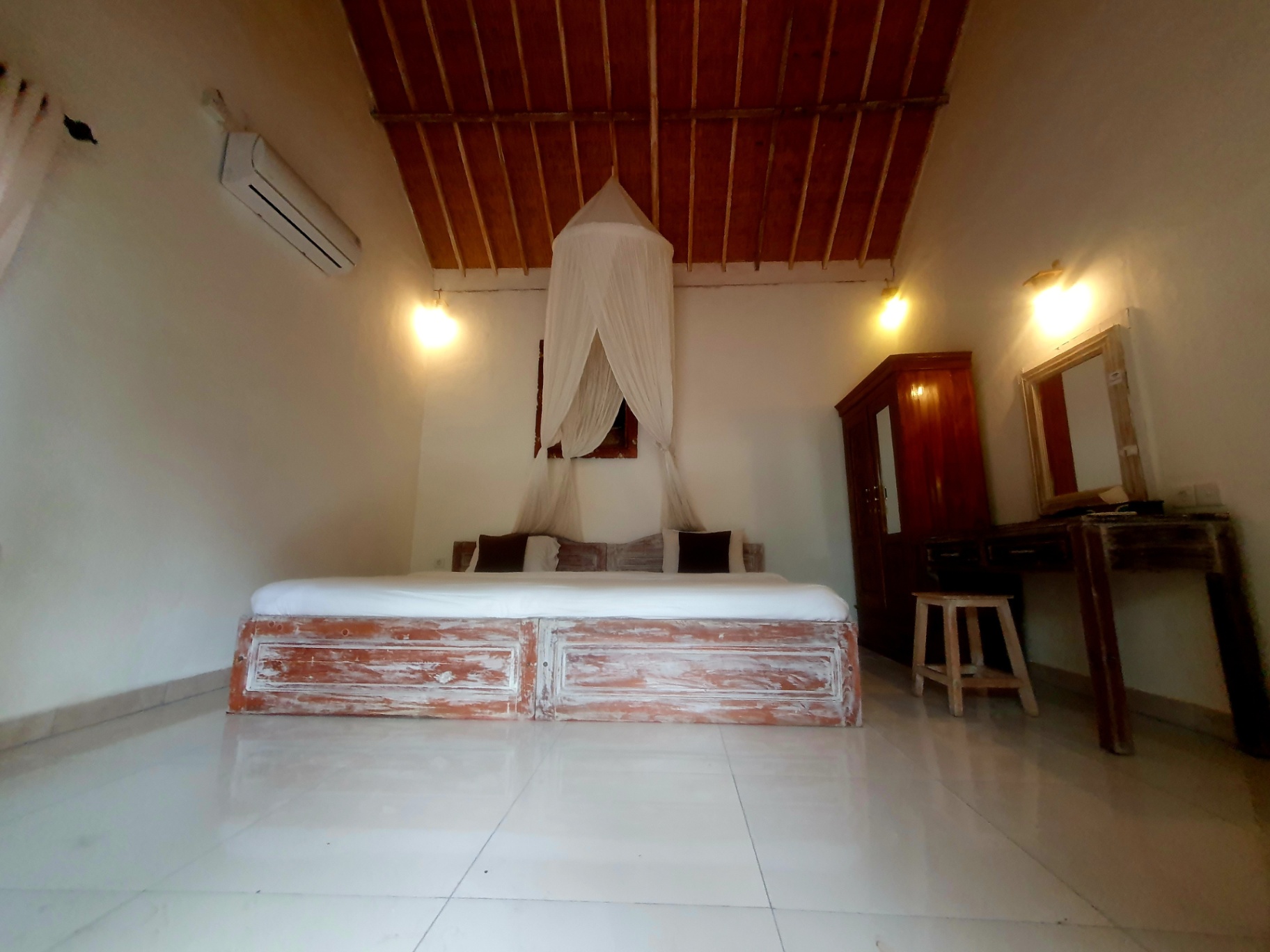 Villa image 1
