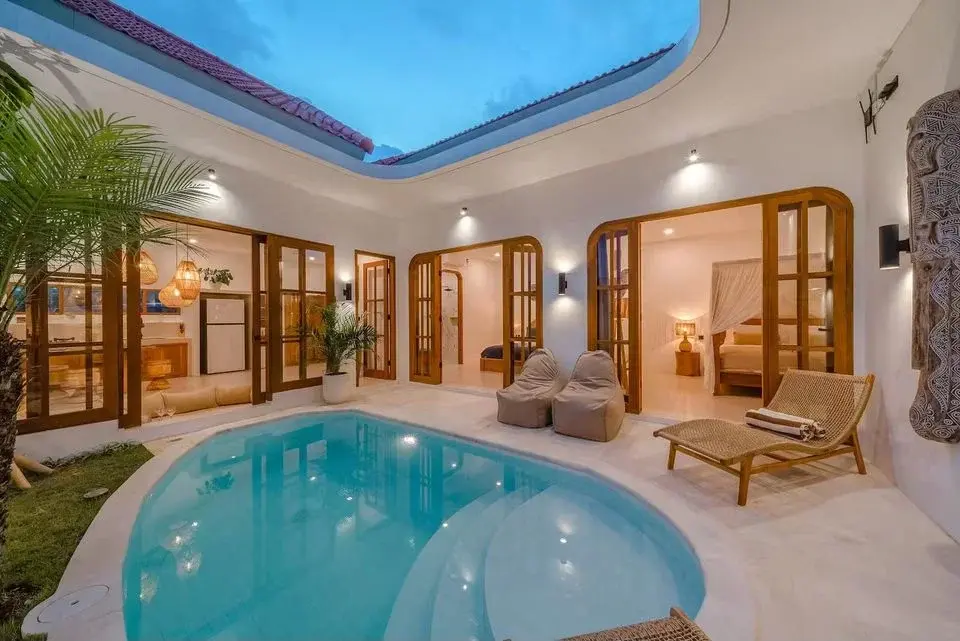 MEDITERRANEAN 3 BEDROOMS VILLA IN PERERENAN