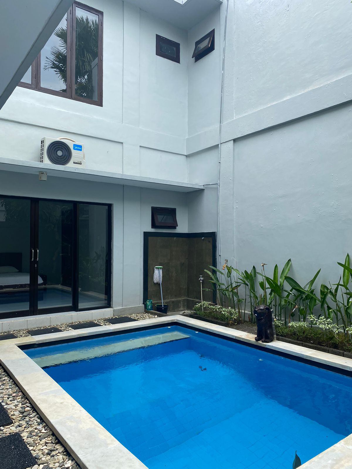 Villa image 2