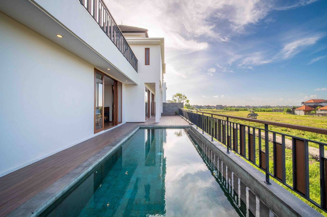 Villa image 1