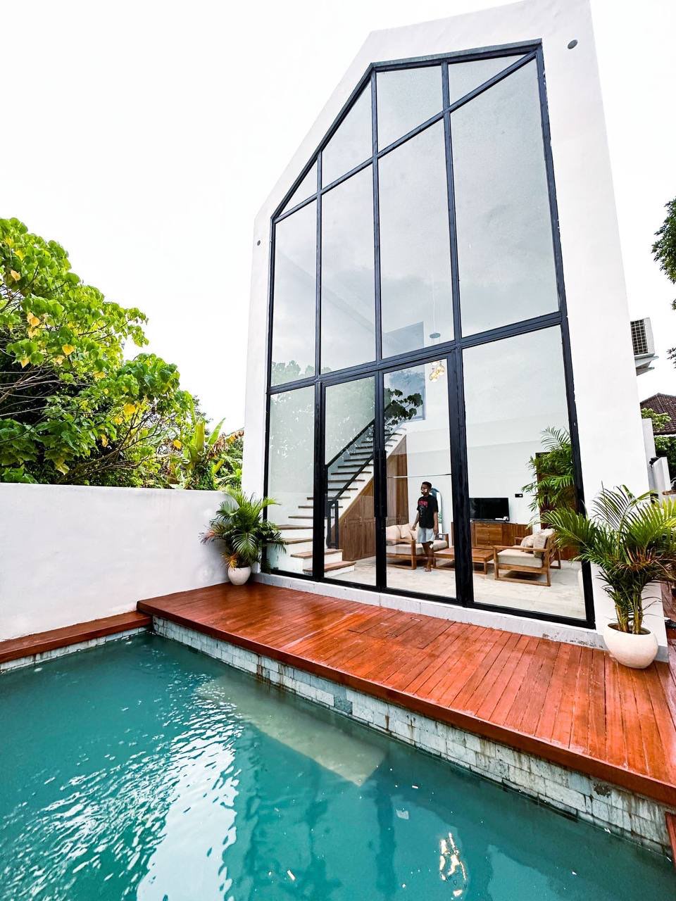 Villa image 1