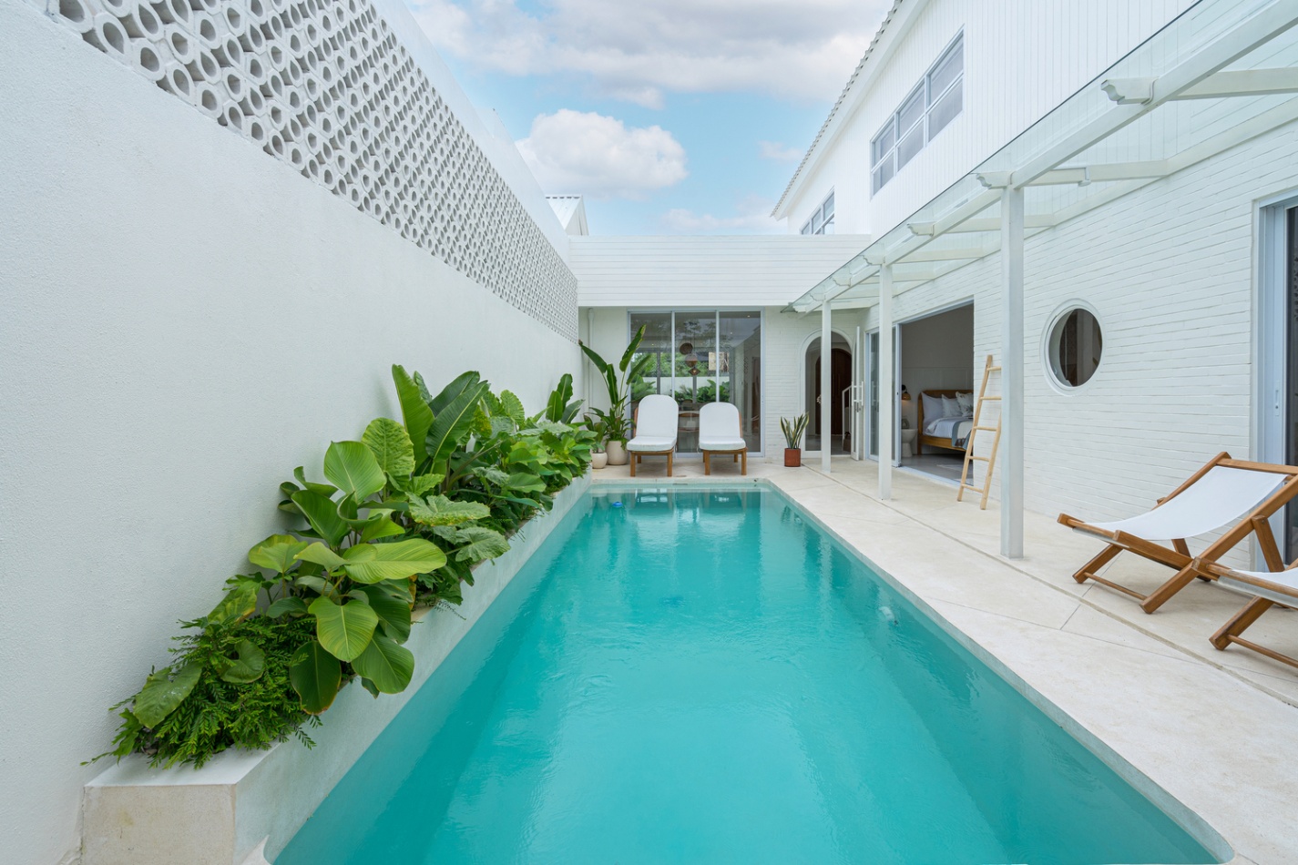 Villa image 1