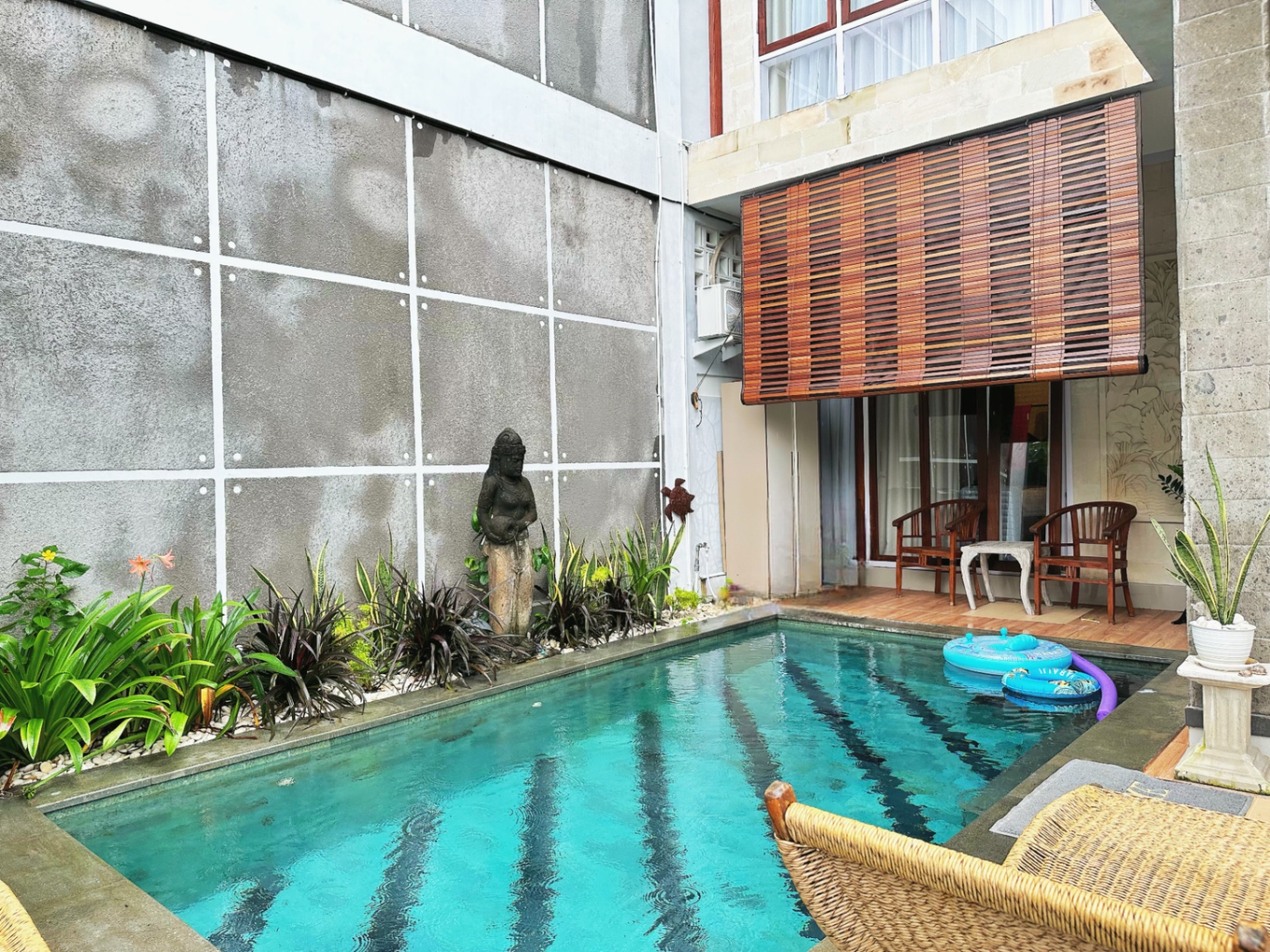 Villa image 2