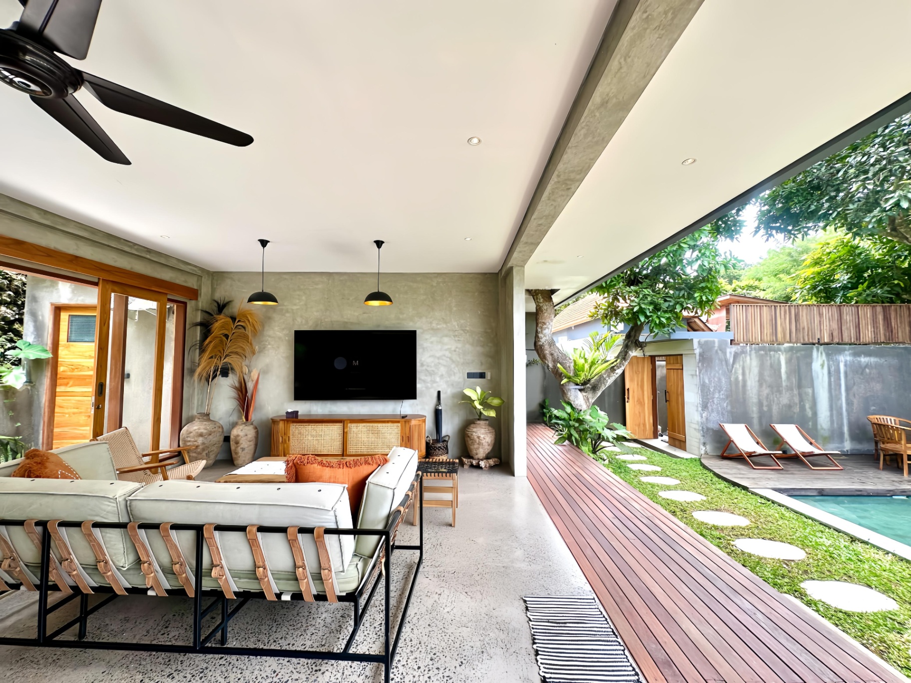 Villa image 2