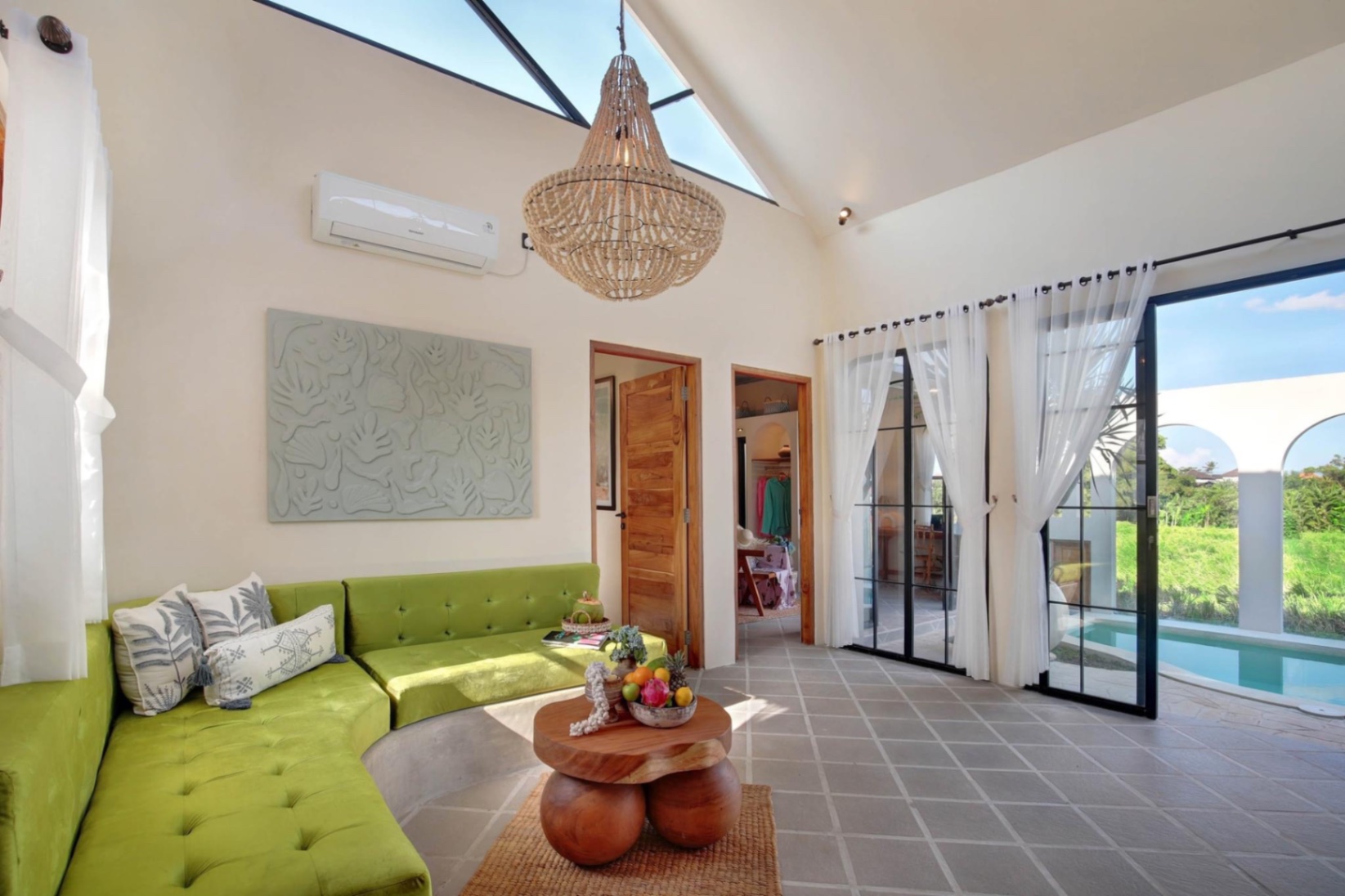 Villa image 2