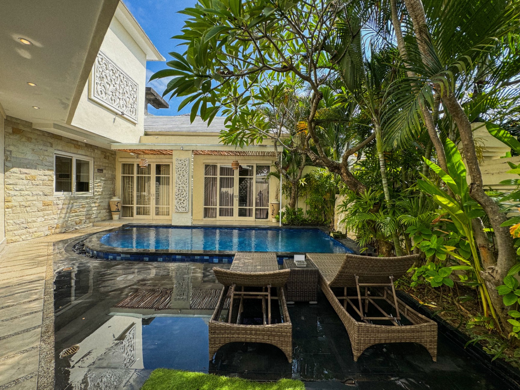 Villa image 2