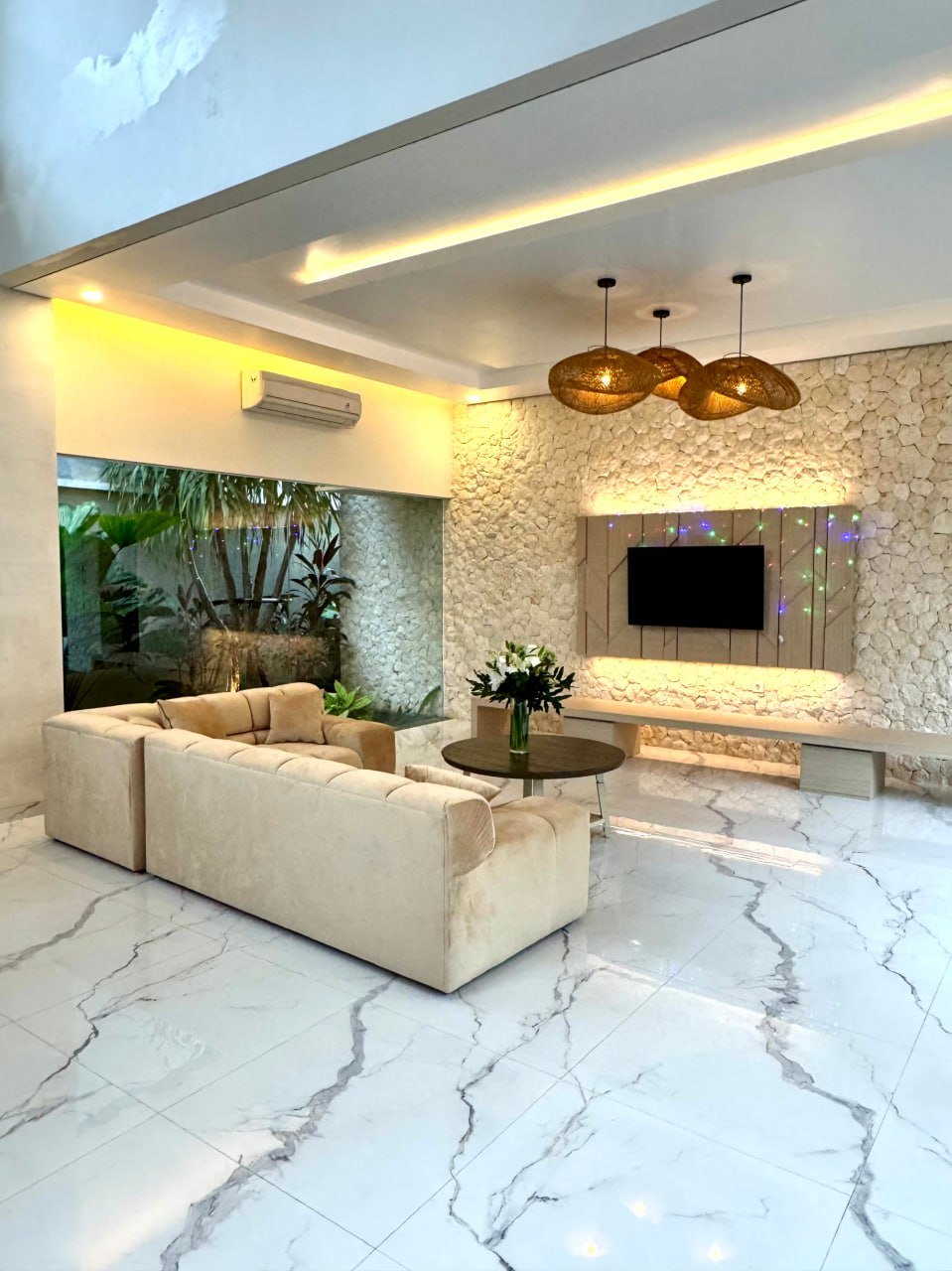 Villa image 3