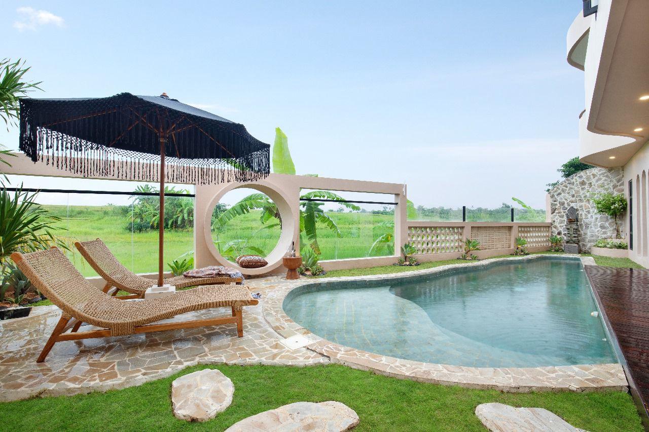 Villa image 1