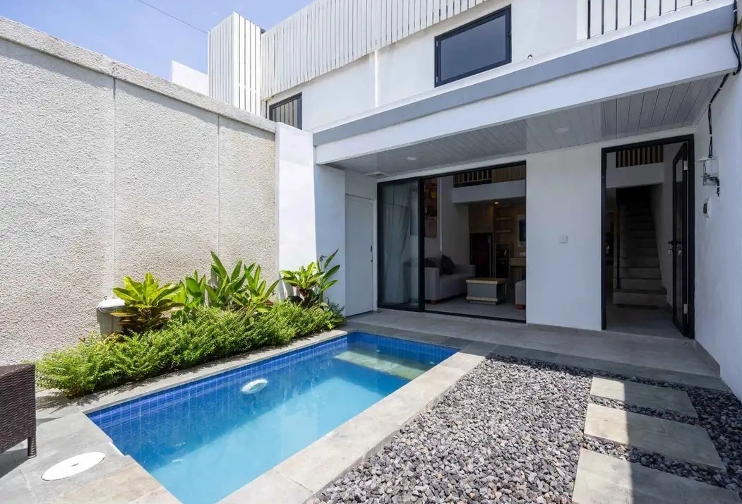 Villa image 1