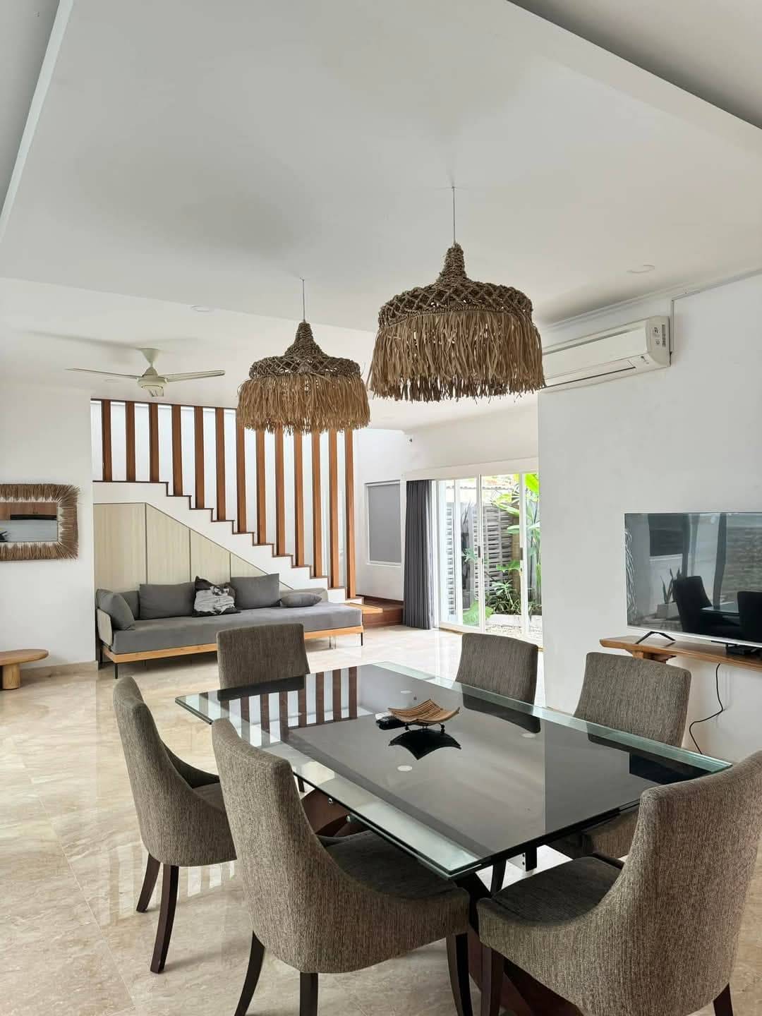 Villa image 1