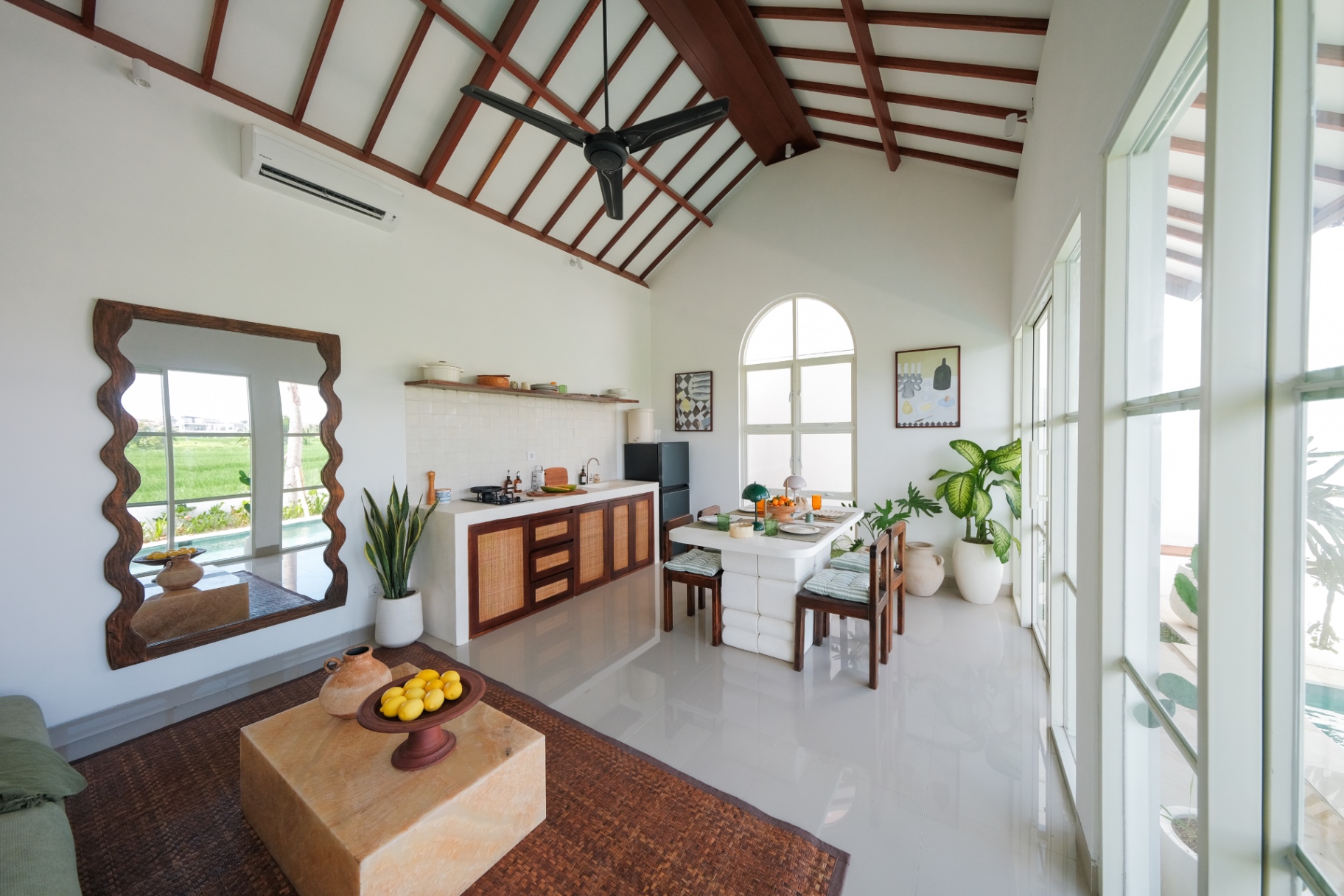 Villa image 2