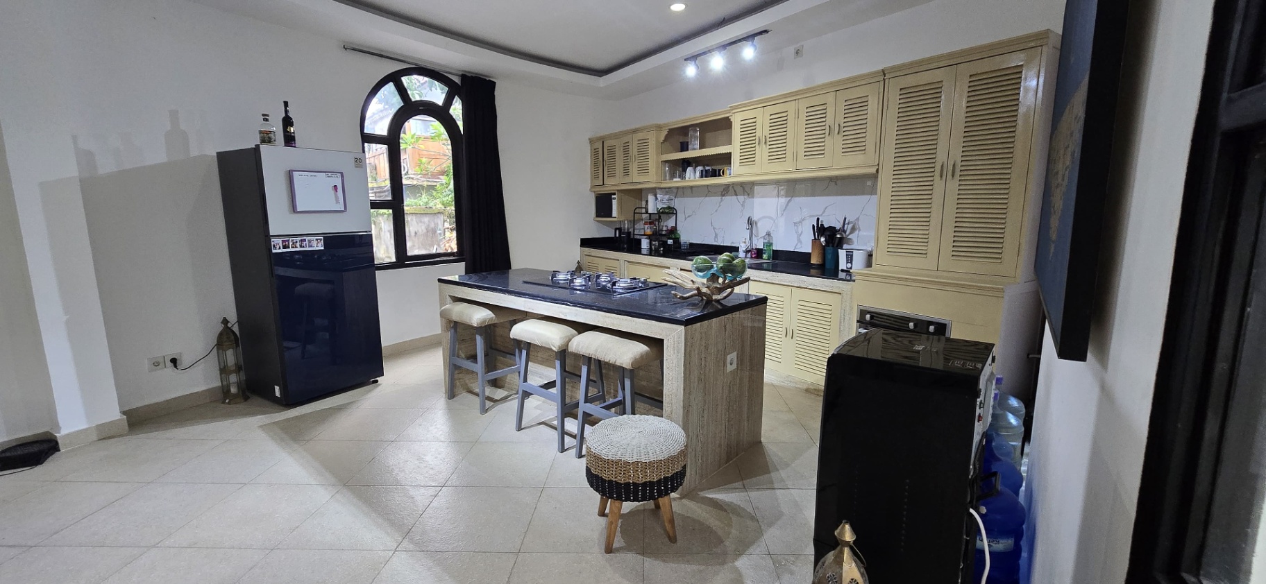 Villa image 2