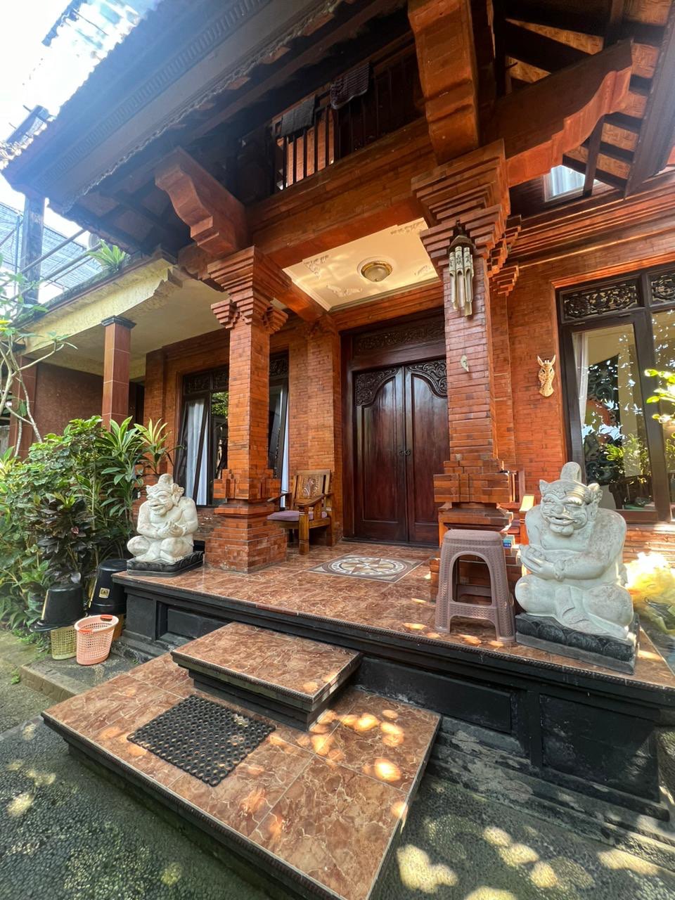 Villa image 1