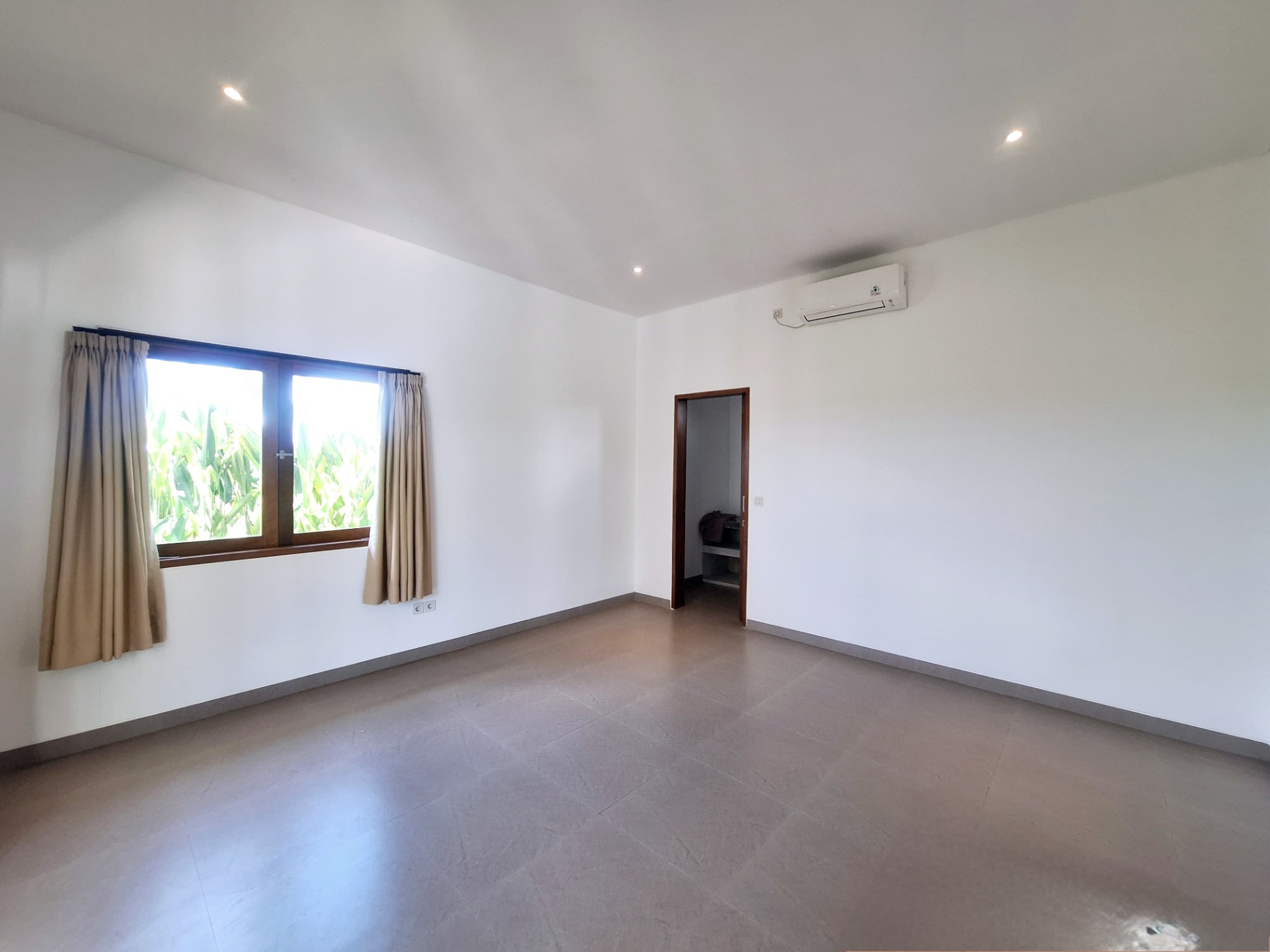 Villa image 2