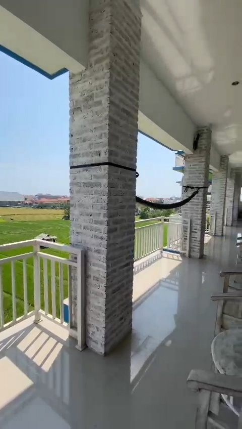 Villa image 1