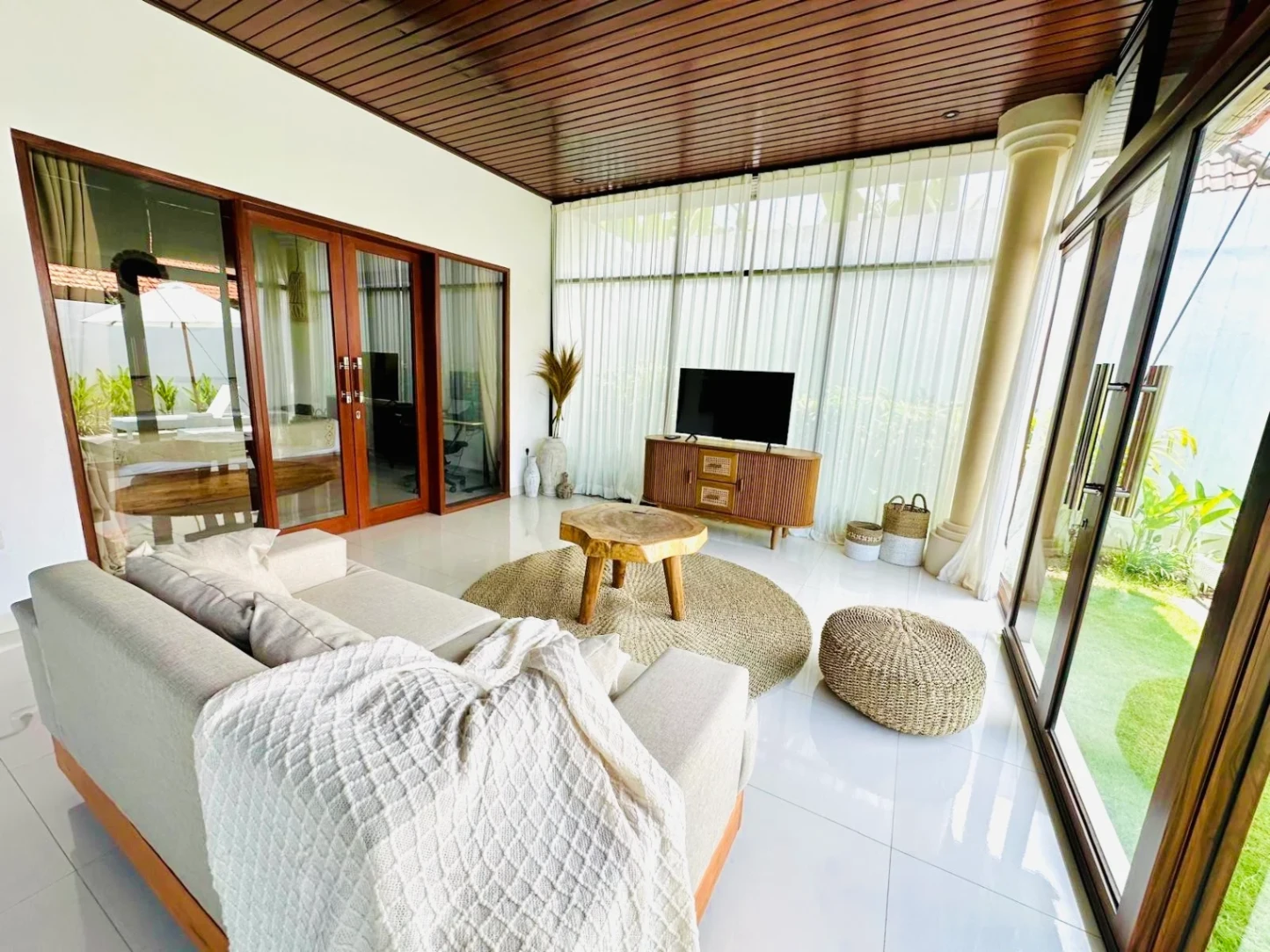 Villa image 3