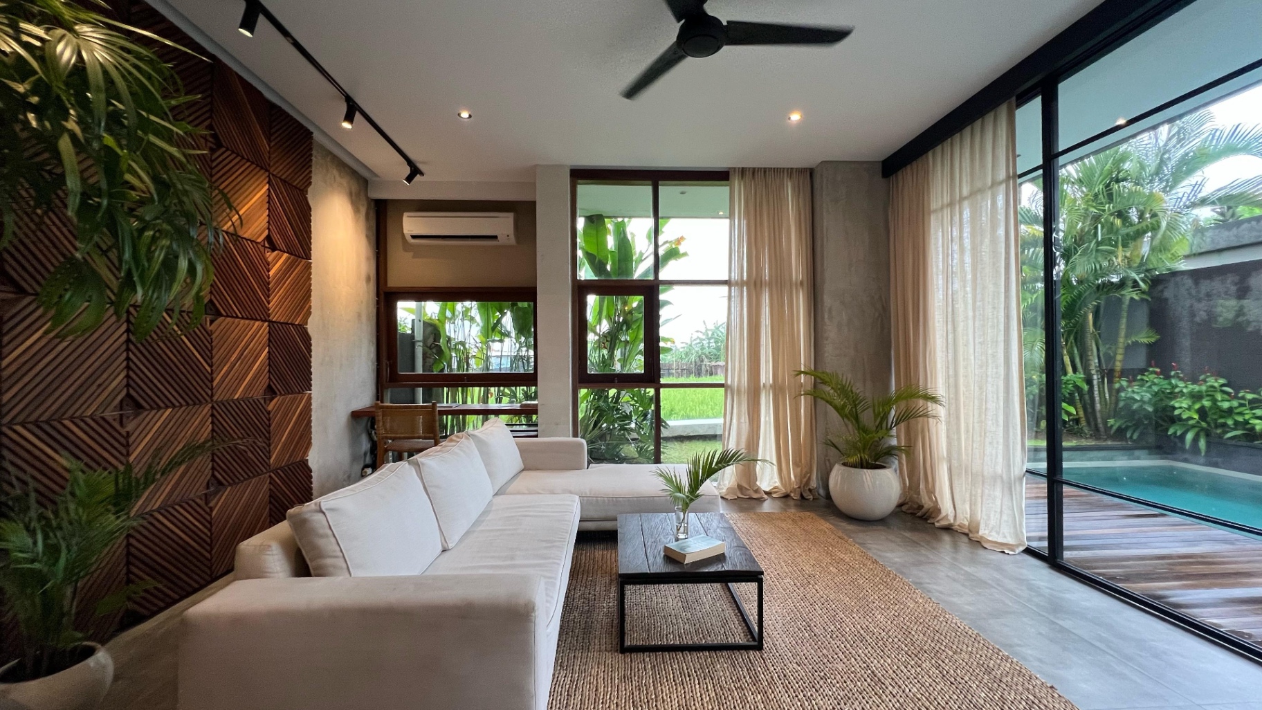 Villa image 2
