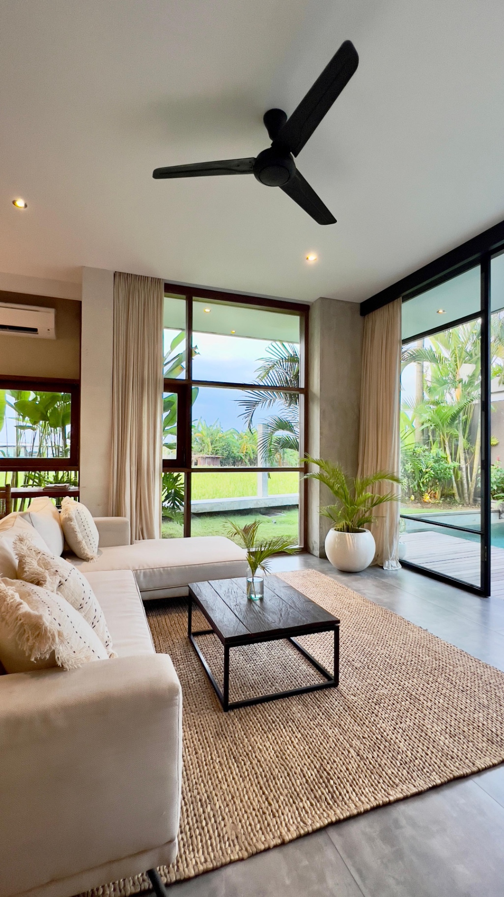 Villa image 3