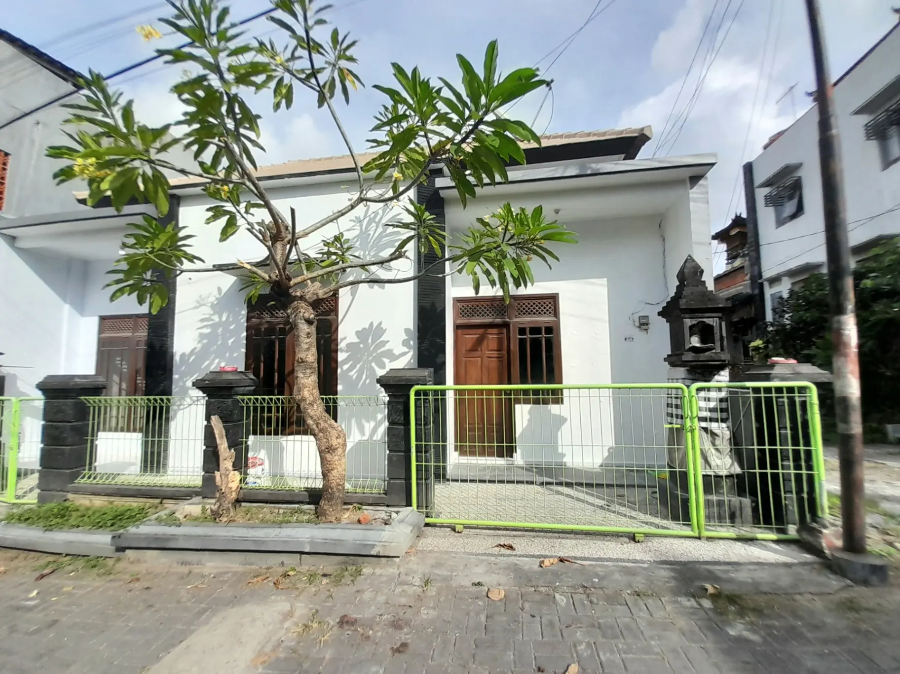 Villa image 1