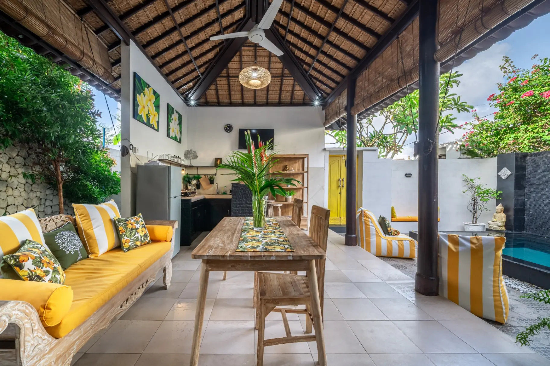  AVAILABLE MARCH 9TH - 1 Bedroom with Family Room and Desk/OR a TWO Bedroom 