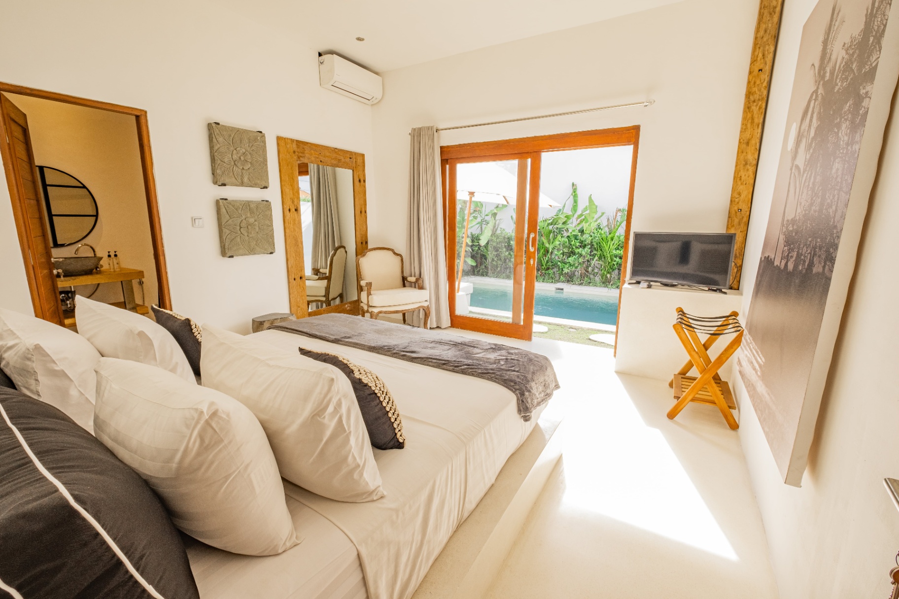 Villa image 3