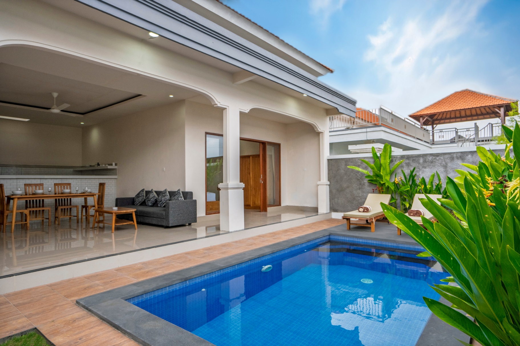 Villa image 1