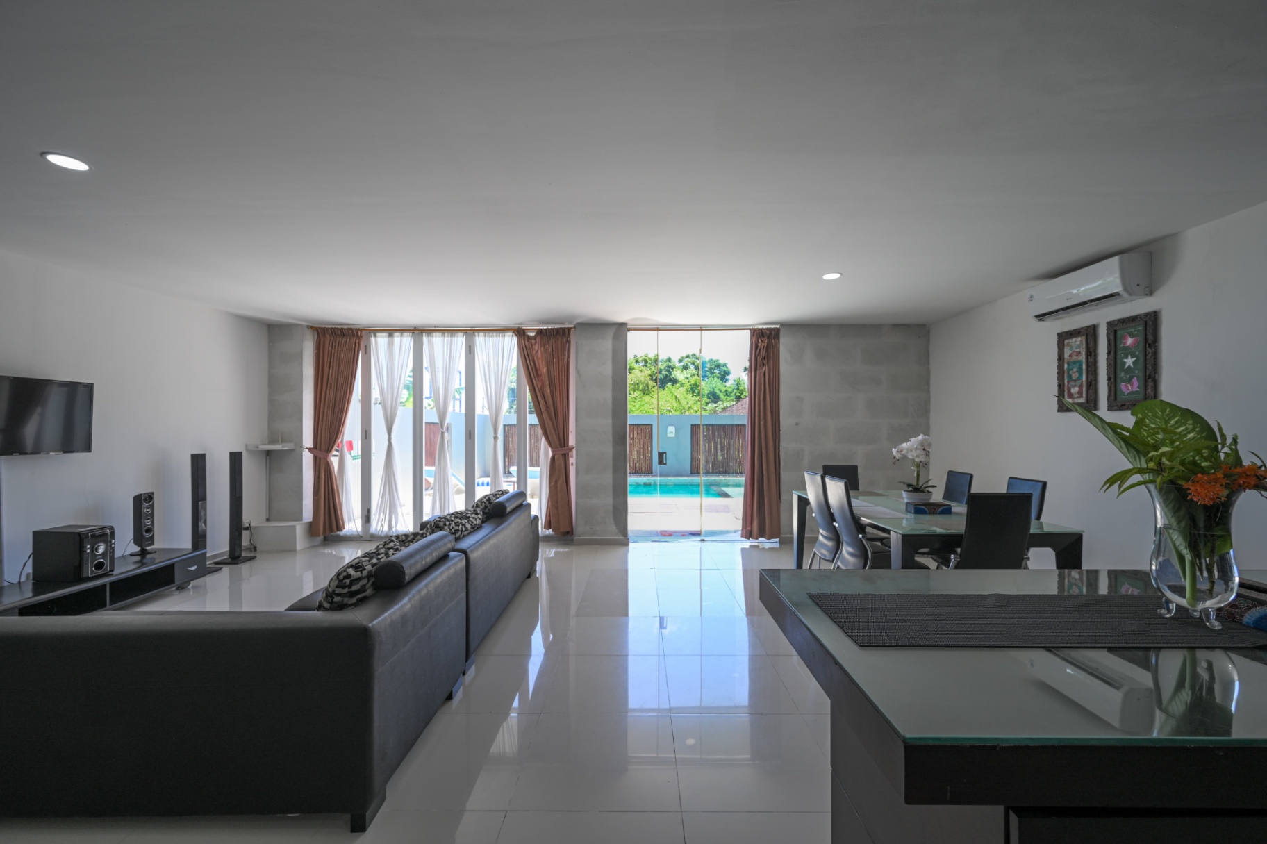 Villa image 3