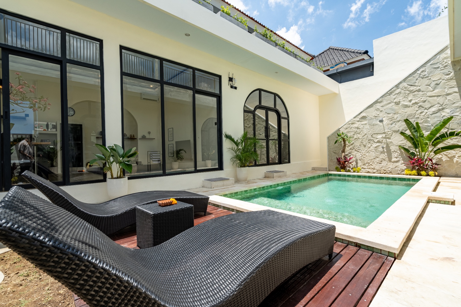 Villa image 1