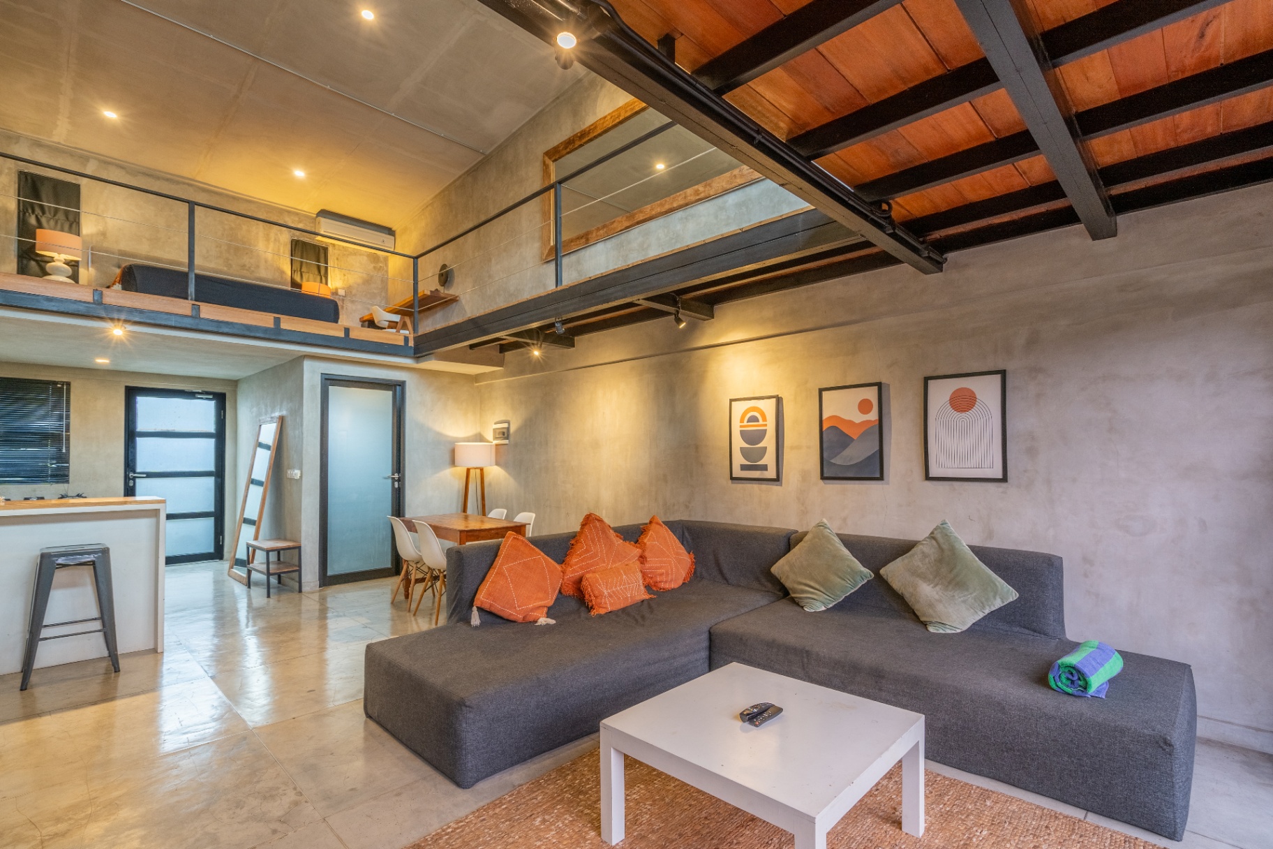 Berawa 2 - Mezzanine Loft w/ Pool Close to Finns