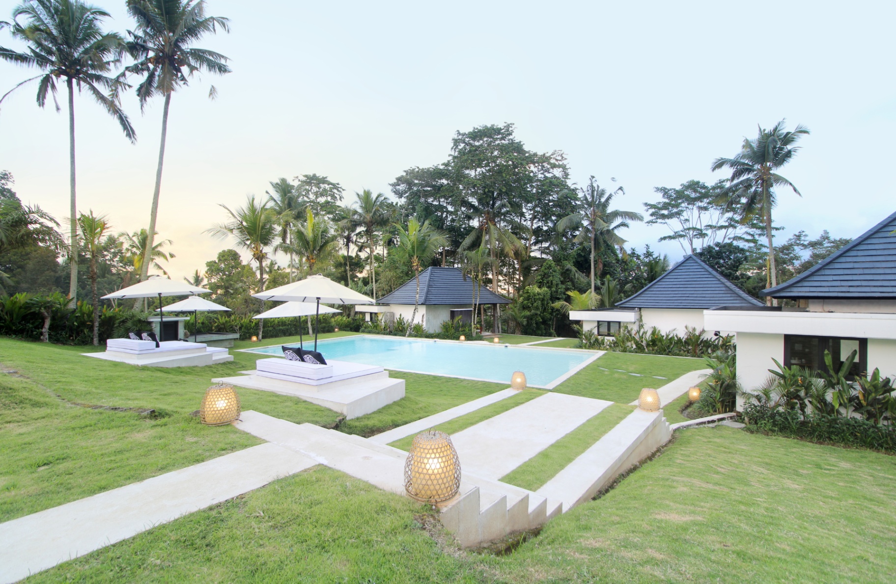 Villa image 2