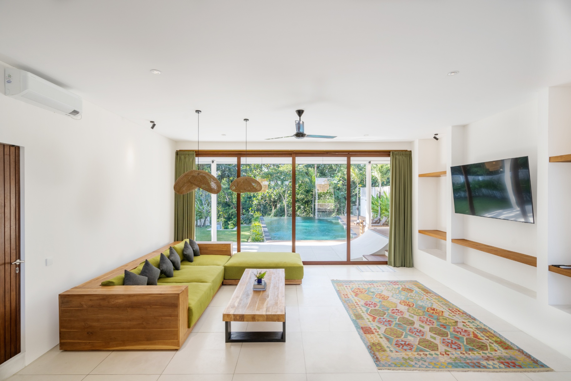 Villa image 2