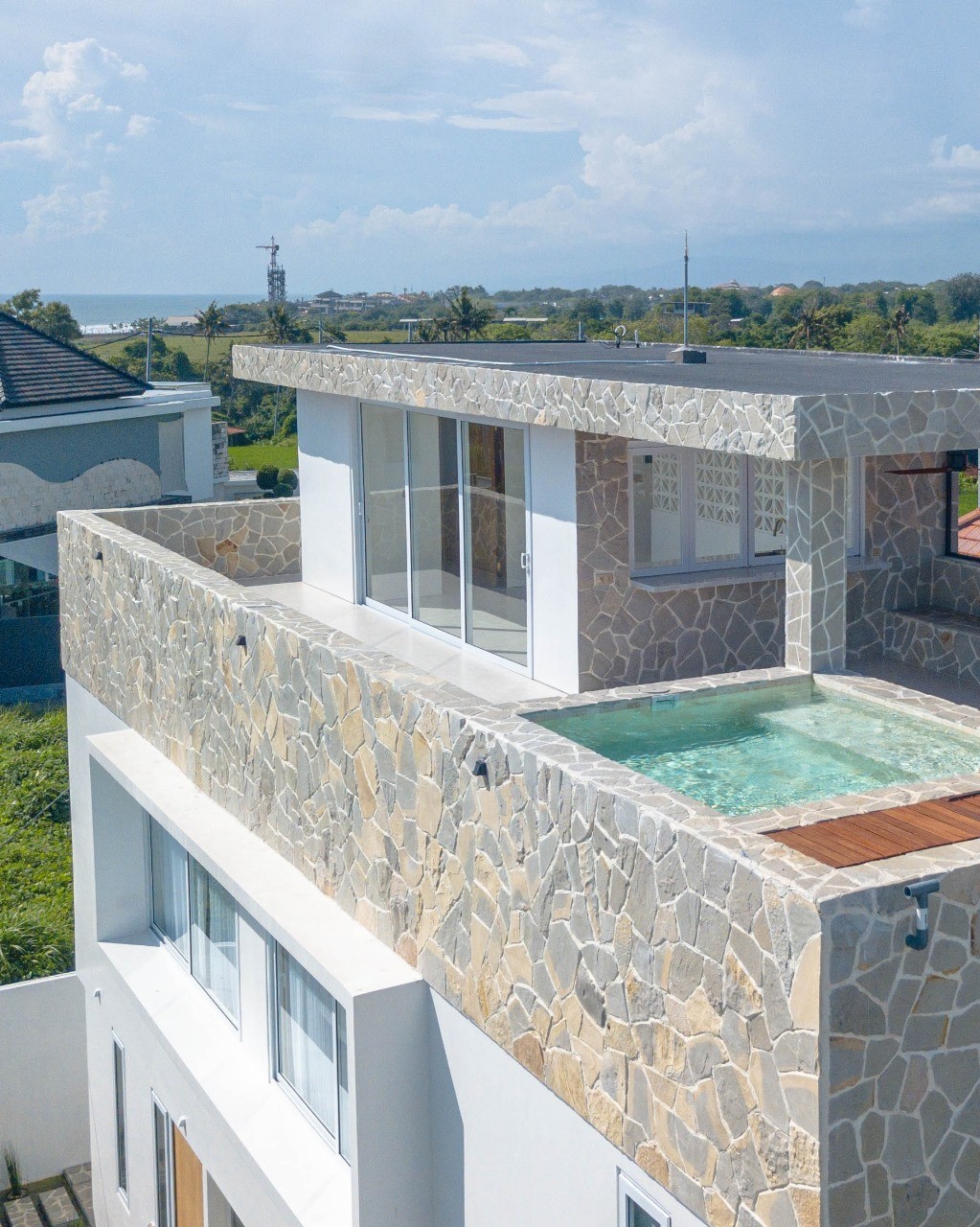 Villa image 1