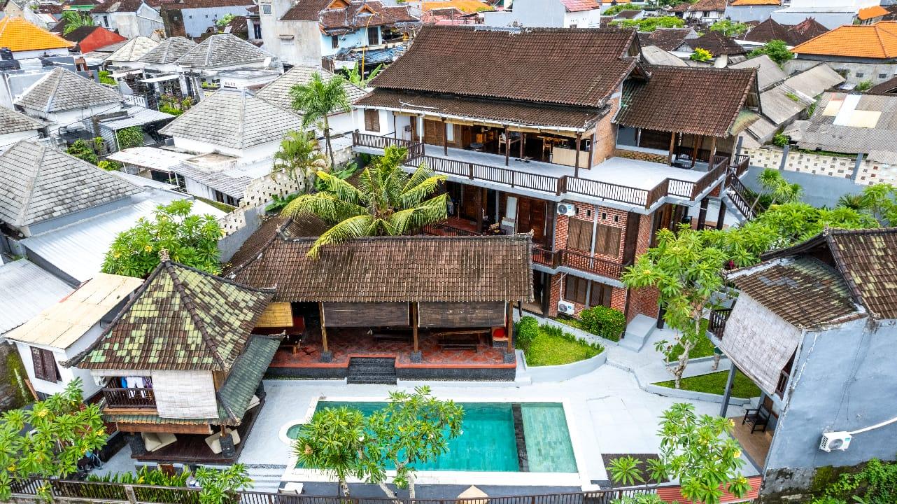 Villa image 2