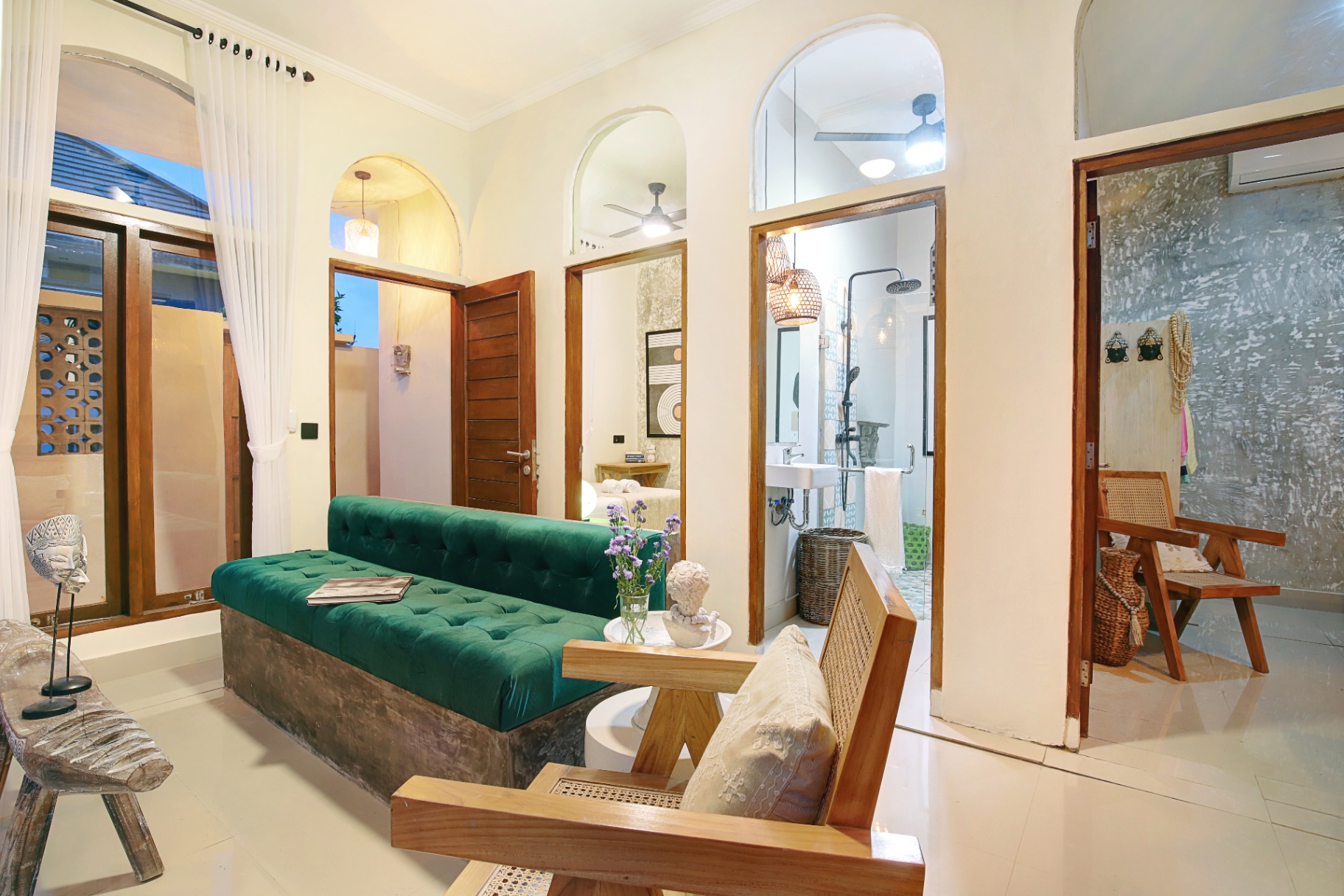 Villa image 2