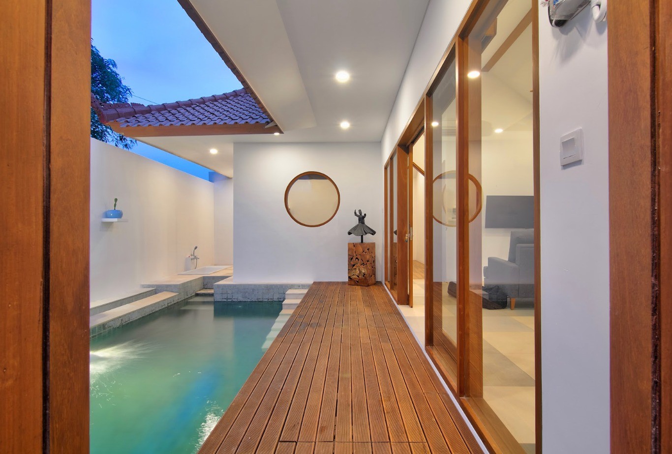 Villa image 2